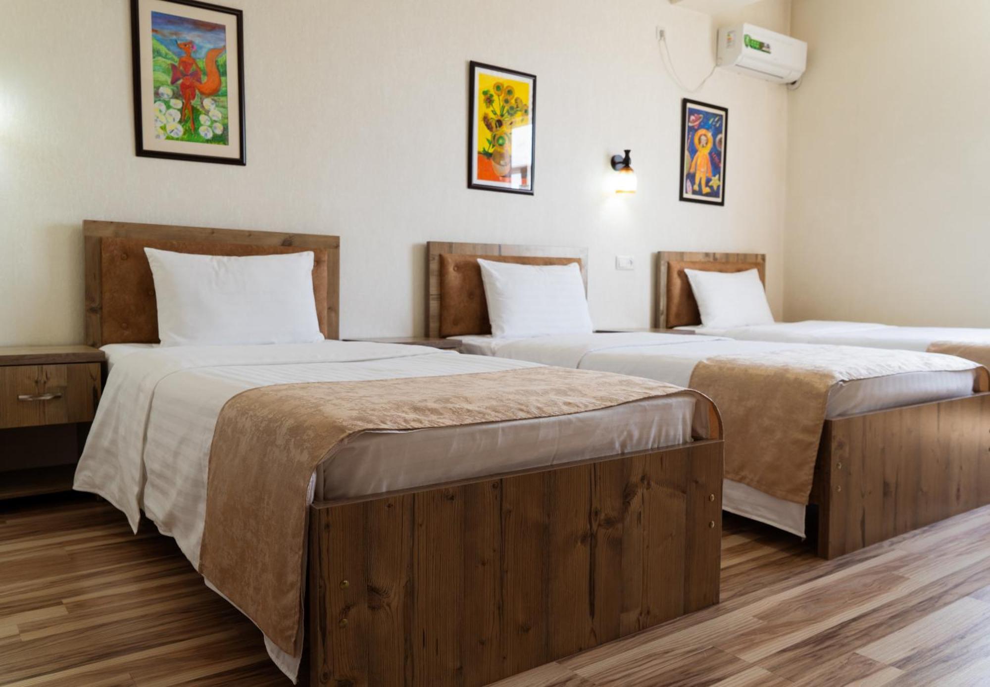 Tourist Inn Hotel Tasjkent Eksteriør billede