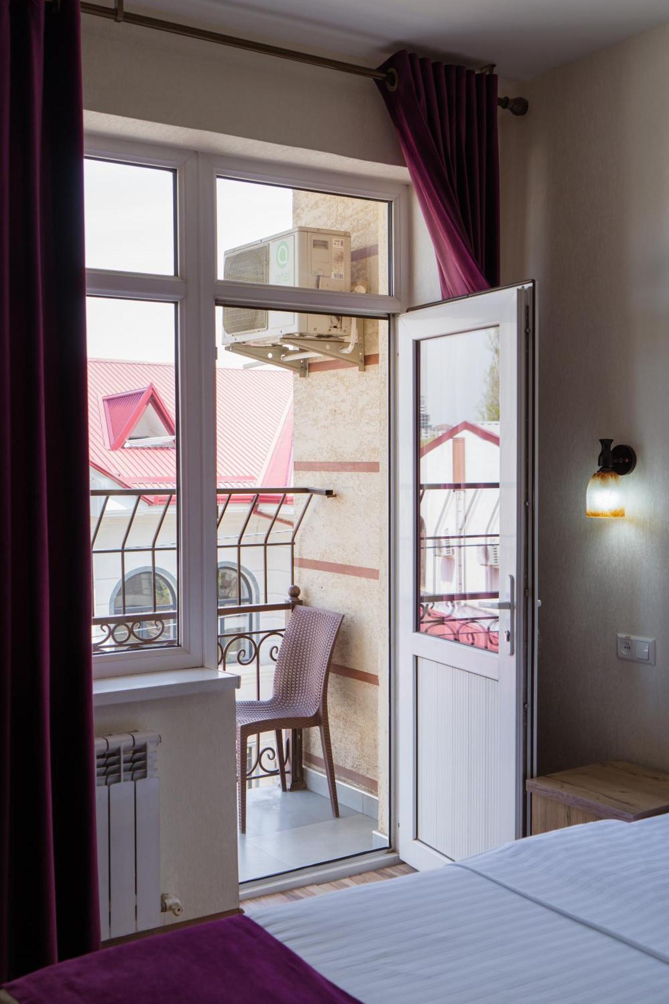 Tourist Inn Hotel Tasjkent Eksteriør billede